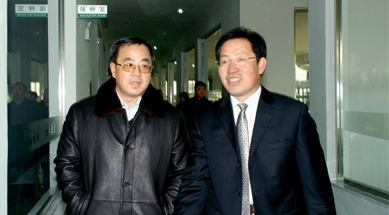 中央政治局委員、國(guó)務(wù)院副總理胡春華視察民豐馬鈴薯脫毒組培中心